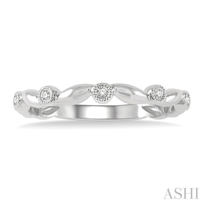 1/20 Ctw Curvy Leaf and Circular Mount Round Cut Diamond Stackable Fashion Band in 14K White Gold