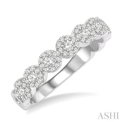 1/2 Ctw Circular Diamond Cluster Ladies Ring in 14K White Gold