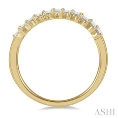 1/4 Ctw Stackable Baguette Diamond Fashion Ring in 14K Yellow Gold