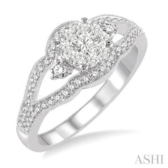 1/2 Ctw Round Cut Diamond Lovebright Ring in 14K White Gold