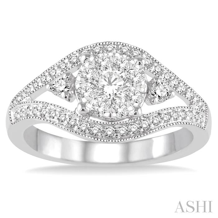 5/8 Ctw Round Cut Diamond Lovebright Ring in 14K White Gold