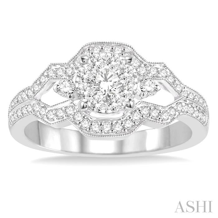 1/2 Ctw Round Cut Diamond Lovebright Ring in 14K White Gold