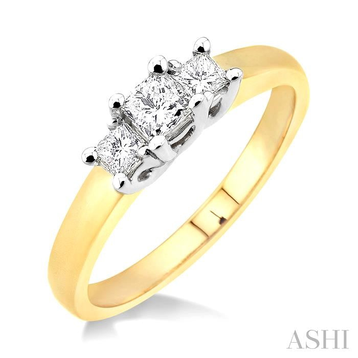 1/2 Ctw 3 Stone Princess Cut Diamond Ring in 14K Yellow and White Gold