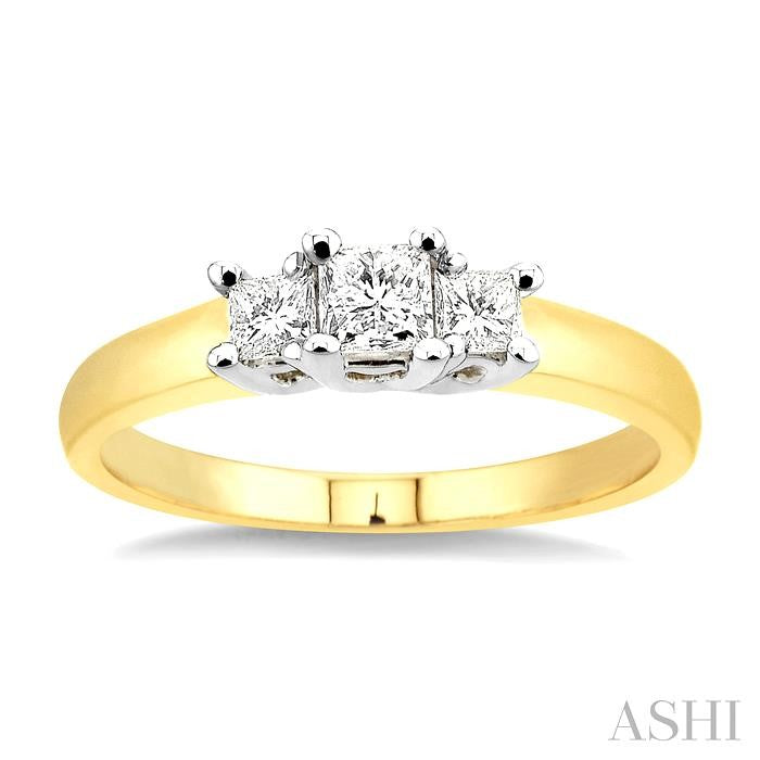 1/2 Ctw 3 Stone Princess Cut Diamond Ring in 14K Yellow and White Gold