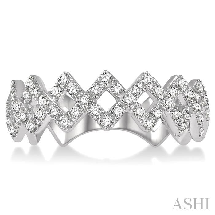3/8 Ctw Interlocked Zig Zag Round Cut Diamond Ring in 14K White Gold