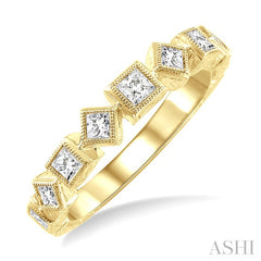 1/2 Ctw Diamond Fashion Band in 14K Yellow Gold