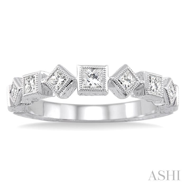 1/2 Ctw Diamond Fashion Band in 14K White Gold