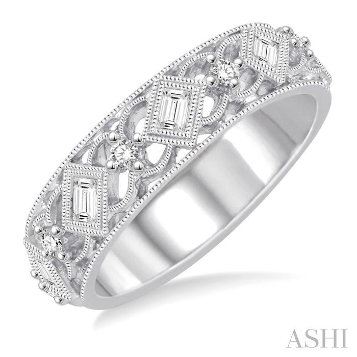 1/2 Ctw Diamond Stack Band in 14K White Gold