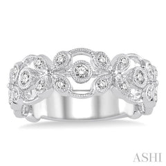 1/4 Ctw Round Cut Diamond Fashion Ring in 14K White Gold