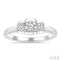 1/2 Ctw 3-Stone Round Cut Diamond Fashion Ring in 14K White Gold