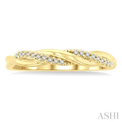 1/20 Ctw Twisted Top Round Cut Diamond Fashion Ring in 10K Yellow Gold