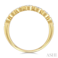 1 Ctw 7 Stone Bezel Set Oval Cut Diamond Fashion Band in 14K Yellow Gold