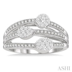 3/8 Ctw Tri Shape Mount Split Shank Lovebright Round Cut Diamond Ring in 14K White Gold