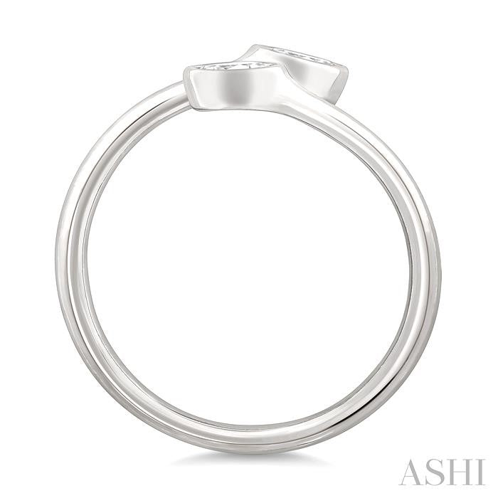 1/5 Ctw Split Single Coil Bezel Set Marquise Cut Diamond Open Fashion Ring in 14K White Gold