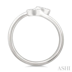 1/5 Ctw Split Single Coil Bezel Set Marquise Cut Diamond Open Fashion Ring in 14K White Gold
