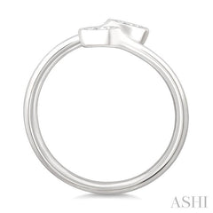 1/5 Ctw Split Single Coil Bezel Set Pear Cut Diamond Open Fashion Ring in 14K White Gold