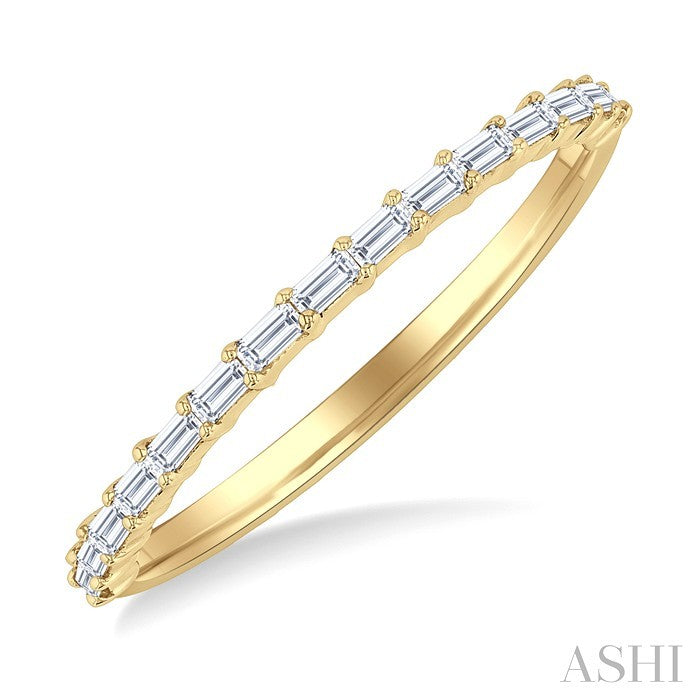 1/4 Ctw Straight Row Baguette Cut Diamond Stackable Fashion Band in 14K Yellow Gold