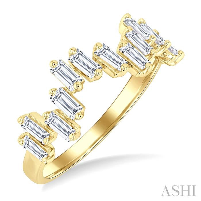 1/2 Ctw Scatter Baguette Cut Diamond Fashion Band in 14K Yellow Gold