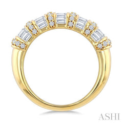 1 Ctw Baguette and Round Cut Diamond Fashion Bamboo Band in 14K Yellow Gold