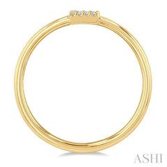 1/20 Ctw Initial 'E' Round Cut Diamond Fashion Ring in 10K Yellow Gold