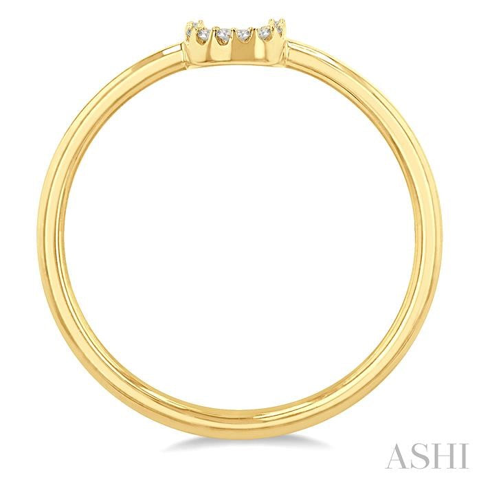 1/20 Ctw Initial 'U' Round Cut Diamond Fashion Ring in 10K Yellow Gold