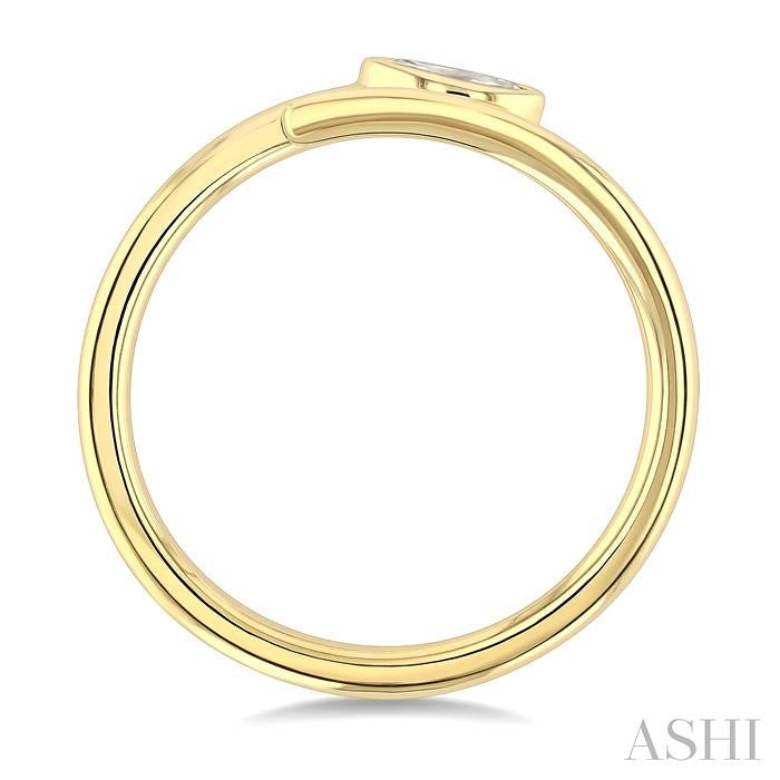 1/6 Ctw Bypass Bezel Set Marquise Cut Diamond Open Fashion Ring in 14K Yellow Gold