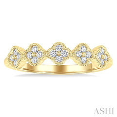 1/4 Ctw Clover Motif Round Cut Diamond Fashion Ring in 14K Yellow Gold