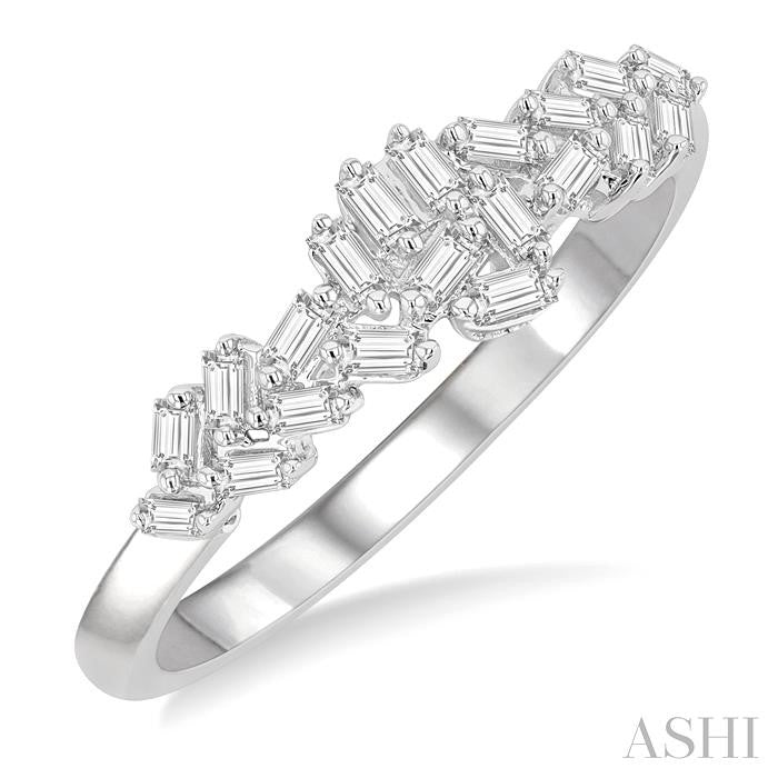 1/4 Ctw Scatter Baguette Cut Diamond Fashion Ring in 14K White Gold