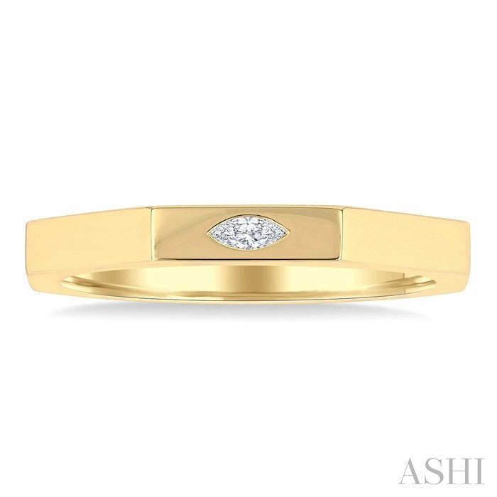 1/20 Ctw Marquise Cut Diamond Signet Ring in 14K Yellow Gold