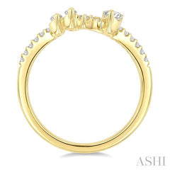 3/8 Ctw Mixed Cut Diamond Chevron Fashion Ring in 14K Yellow Gold