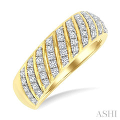 1/2 Ctw Dome Shape Slanted Ribbed Pattern Round Cut Diamond Fashion Ring in 14K Yellow Gold