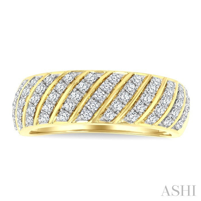 1/2 Ctw Dome Shape Slanted Ribbed Pattern Round Cut Diamond Fashion Ring in 14K Yellow Gold