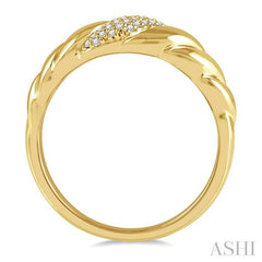 1/8 Ctw Wave Round Cut Diamond Fashion Ring in 10K Yellow Gold