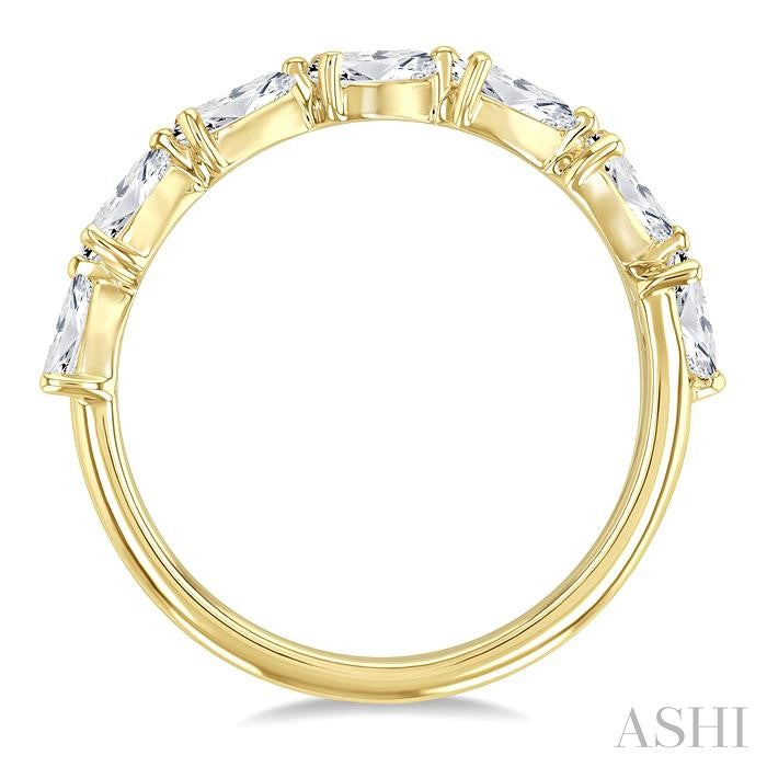1 Ctw East-West Pear Shape Diamond Fashion Band in 14K Yellow Gold