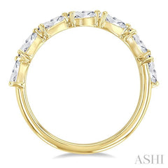 1 Ctw East-West Pear Shape Diamond Fashion Band in 14K Yellow Gold