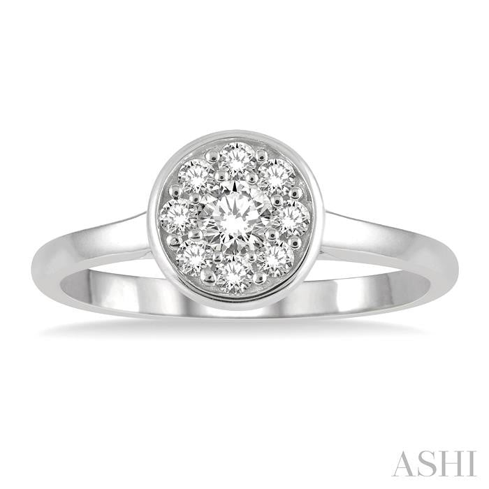 1/3 Ctw Round Cut Diamond Cluster Ladies Ring in 14K White Gold