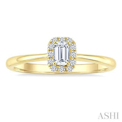 1/4 Ctw Octagon and Round Cut Diamond Fashion Halo Ring in 14K Yellow Gold