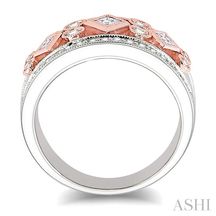 5/8 Ctw Diamond Fashion Ring in 14K White and Rose Gold