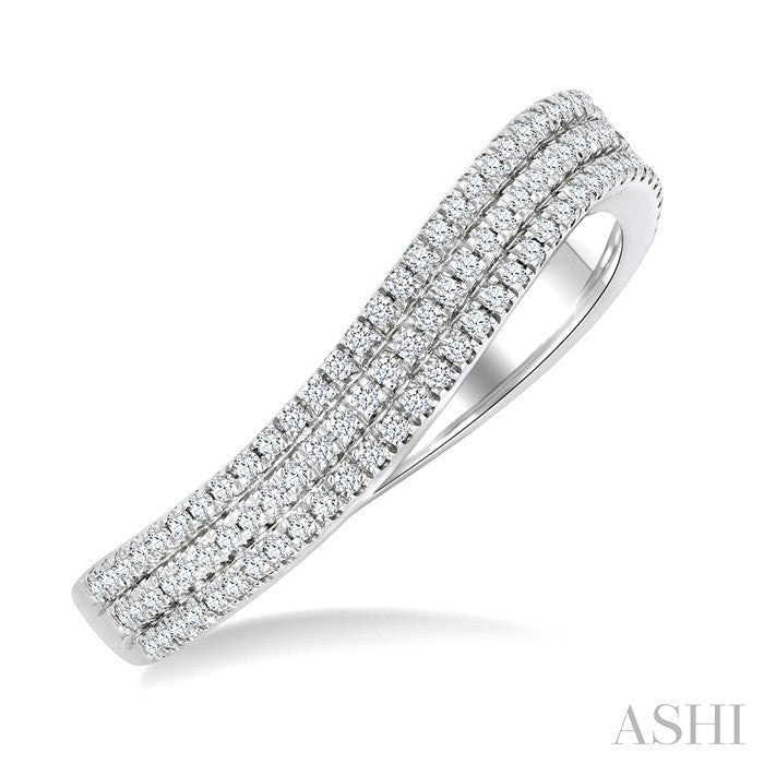 1/3 Ctw Curvy Triple Row Round Cut Diamond Fashion Band in 14K White Gold