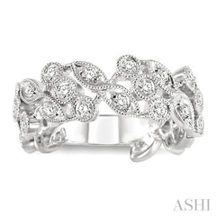 1/2 Ctw Round Cut Diamond Fashion Ring in 14K White Gold