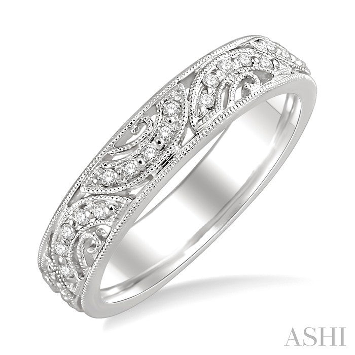 1/6 Ctw Diamond Fashion Ring in 14K White Gold
