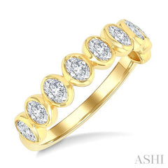 7/8 Ctw North-South Oval Diamond Band in 14K Yellow Gold