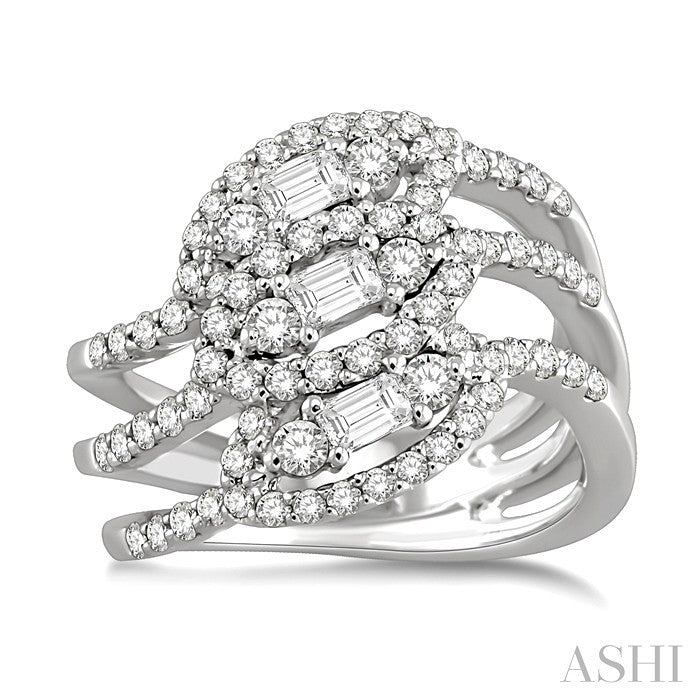 1 1/2 Ctw Round and Baguette Cut Diamond Fashion Ring in 14K White Gold