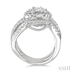1 1/2 Ctw Round and Baguette Cut Diamond Fashion Ring in 14K White Gold