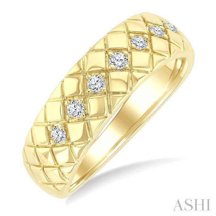 1/6 Ctw Bold Diagonal Crisscross Round Cut Diamond Fashion Band in 10K Yellow Gold