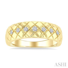 1/6 Ctw Bold Diagonal Crisscross Round Cut Diamond Fashion Band in 10K Yellow Gold
