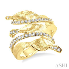 1/2 Ctw Round Cut Diamond Fashion Ring in 14K Yellow Gold