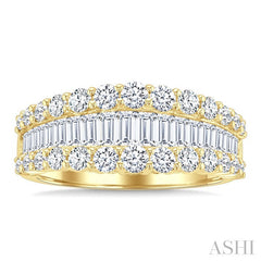 1 5/8 Ctw Baguette and Round Cut Diamond Fashion Band in 14K Yellow Gold