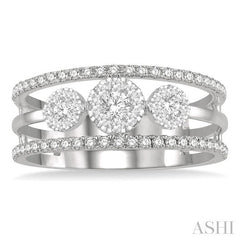 1/2 Ctw Lovebright Round Cut Diamond Ladies Ring in 14K White Gold