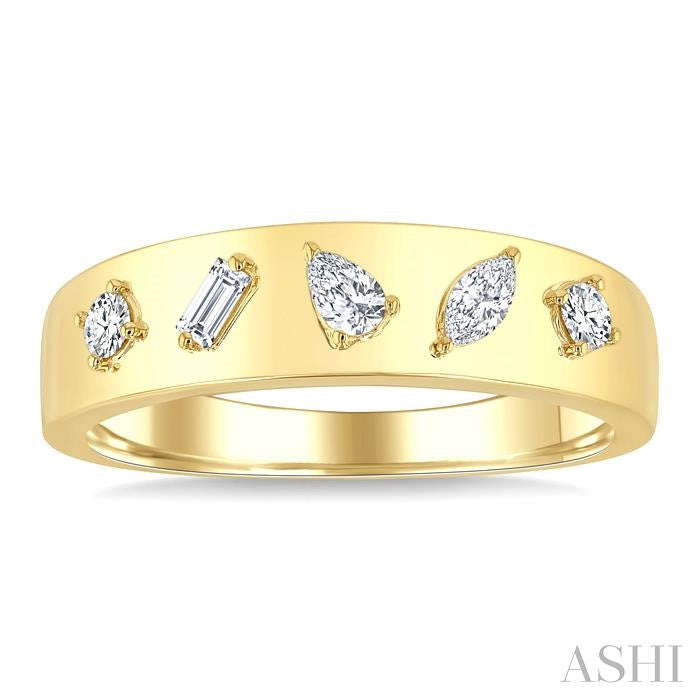 1/4 Ctw Mixed Cut Diamond Bold Fashion Ring in 14K Yellow Gold